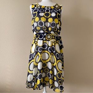 PREOWNED BANANA REPUBLIC GEO PRINT  BELTED DRESS SIZE 10P